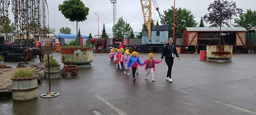 Fotografie z článku: Školní výlet Berušek a Koťat