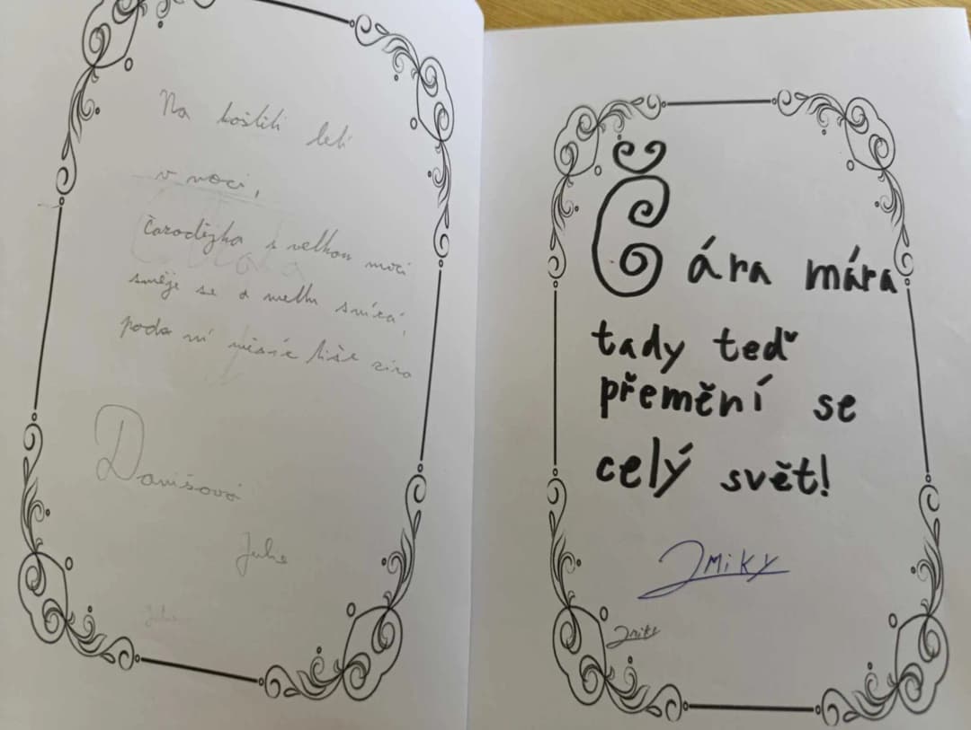 Fotografie z článku: Čáry a kouzla v hodinách ČJ