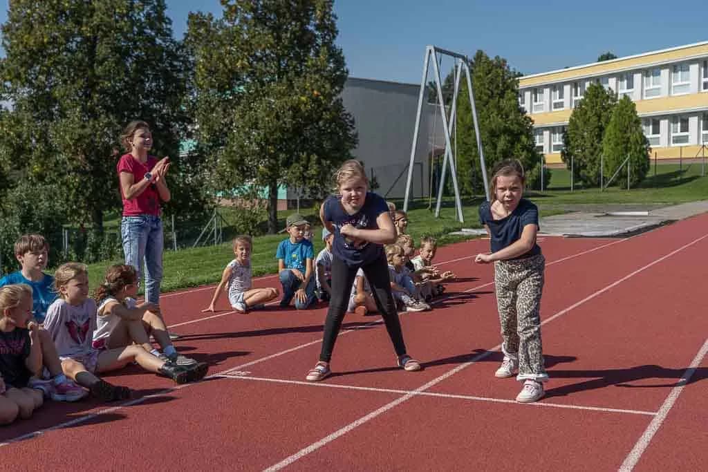 Fotografie z článku: Hravé září