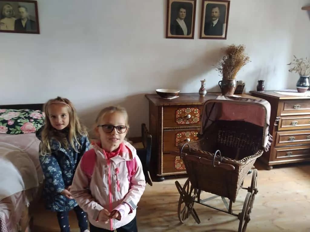 Fotografie z článku: 1.-3. třída v Dinoparku ve Vyškově