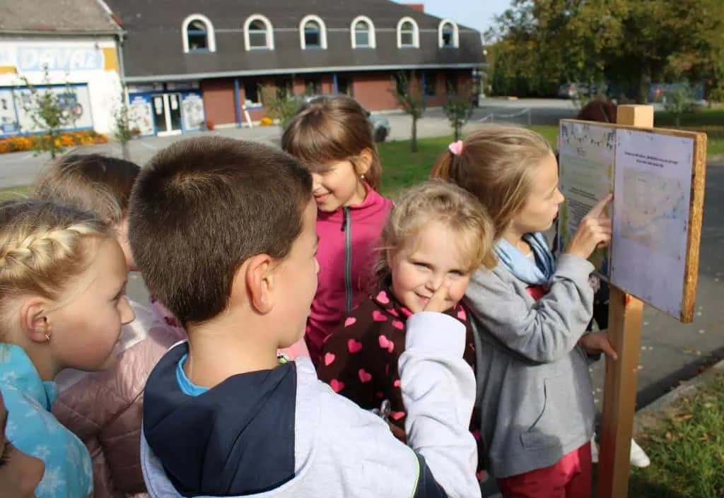 Fotografie z článku: Podzimní stezka přírodou - Smajlíci a Veverky ŠD