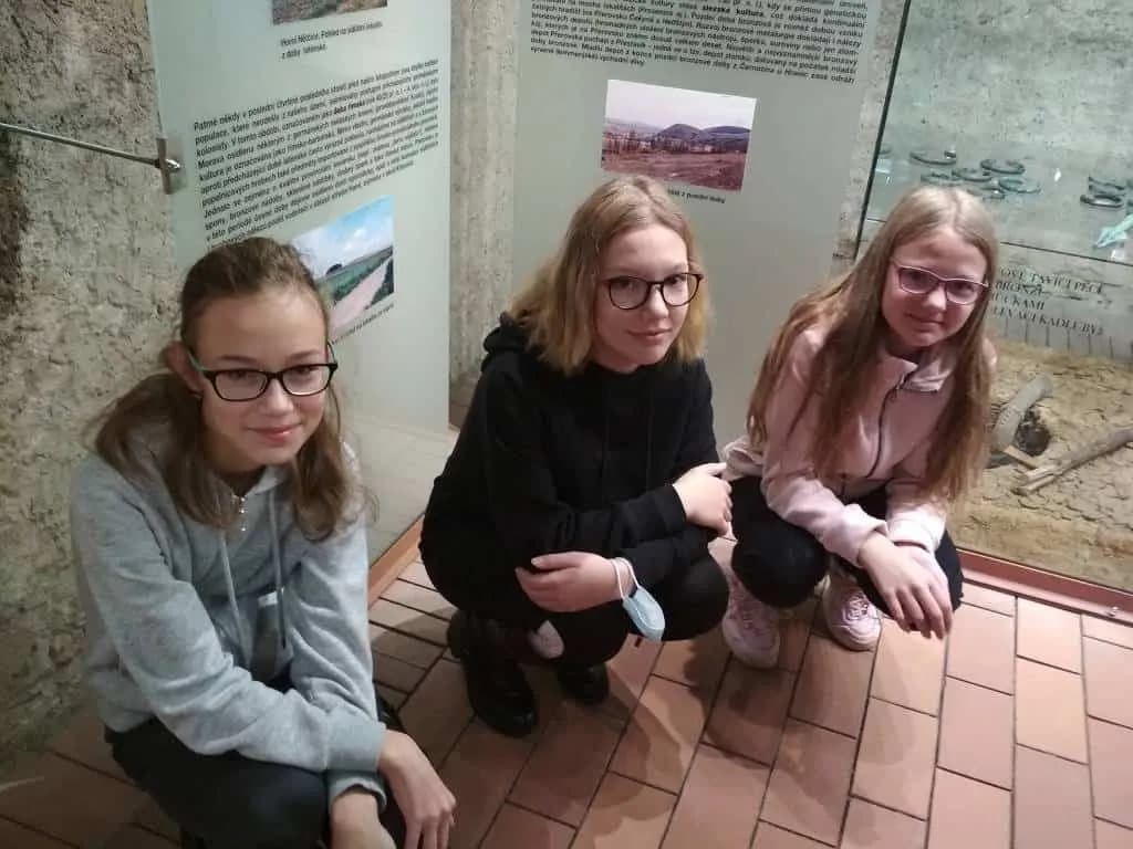 Fotografie z článku: Dějepisná exkurze VI.A a VI.B do Muzea J. A. Komenského v Přerově