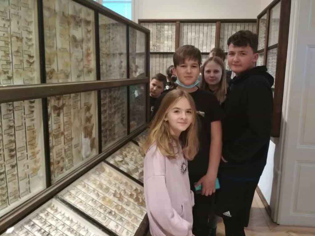 Fotografie z článku: Dějepisná exkurze VI.A a VI.B do Muzea J. A. Komenského v Přerově