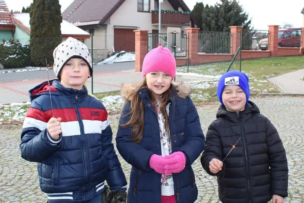 Fotografie z článku: Česko zpívá koledy - společné zpívání ve ŠD