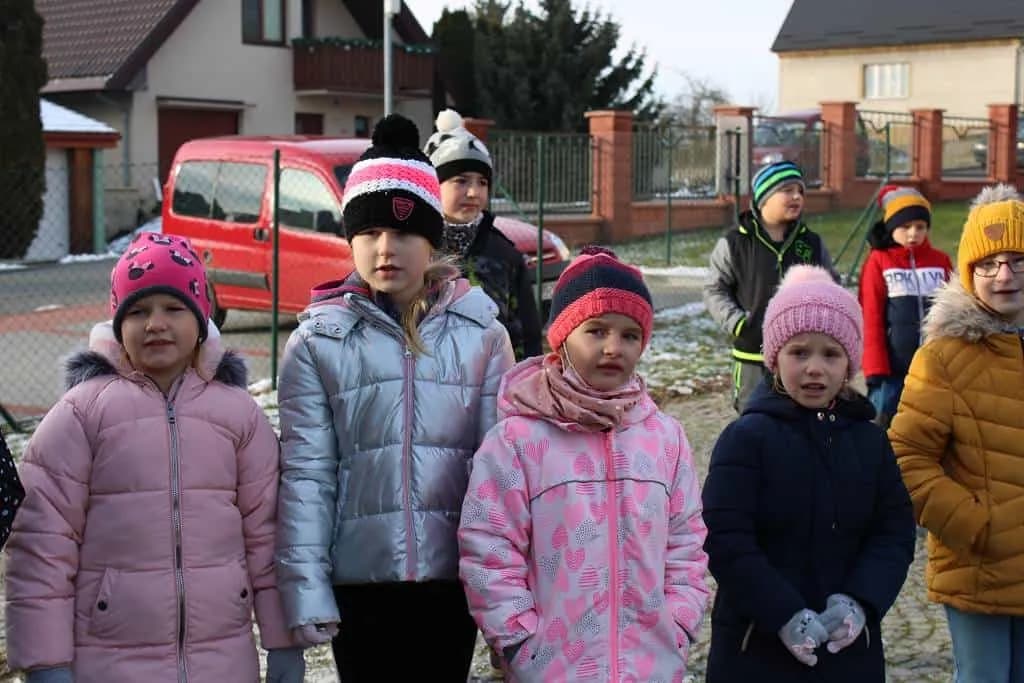 Fotografie z článku: Česko zpívá koledy - společné zpívání ve ŠD