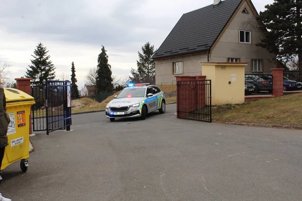 Fotografie z článku: Policie u Koťat