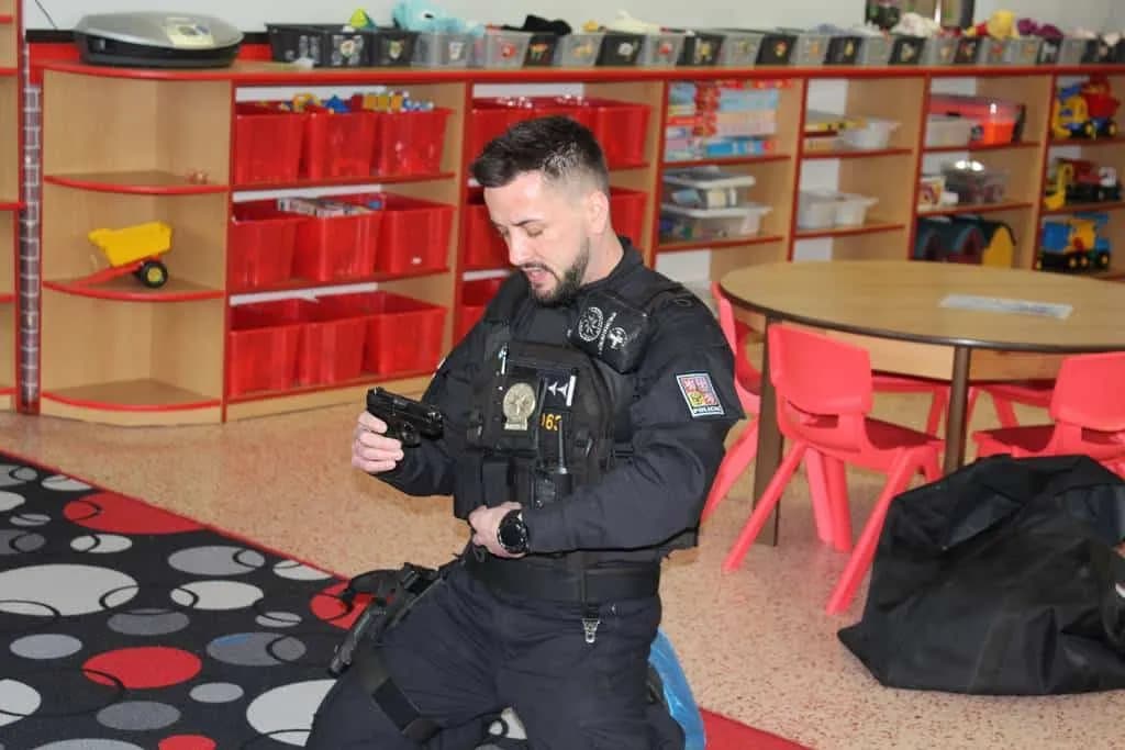 Fotografie z článku: Policie u Koťat