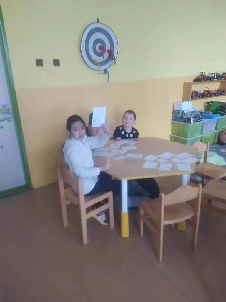 Fotografie z článku: Z pohádky do pohádky - ŠD Sovičky a Veverky