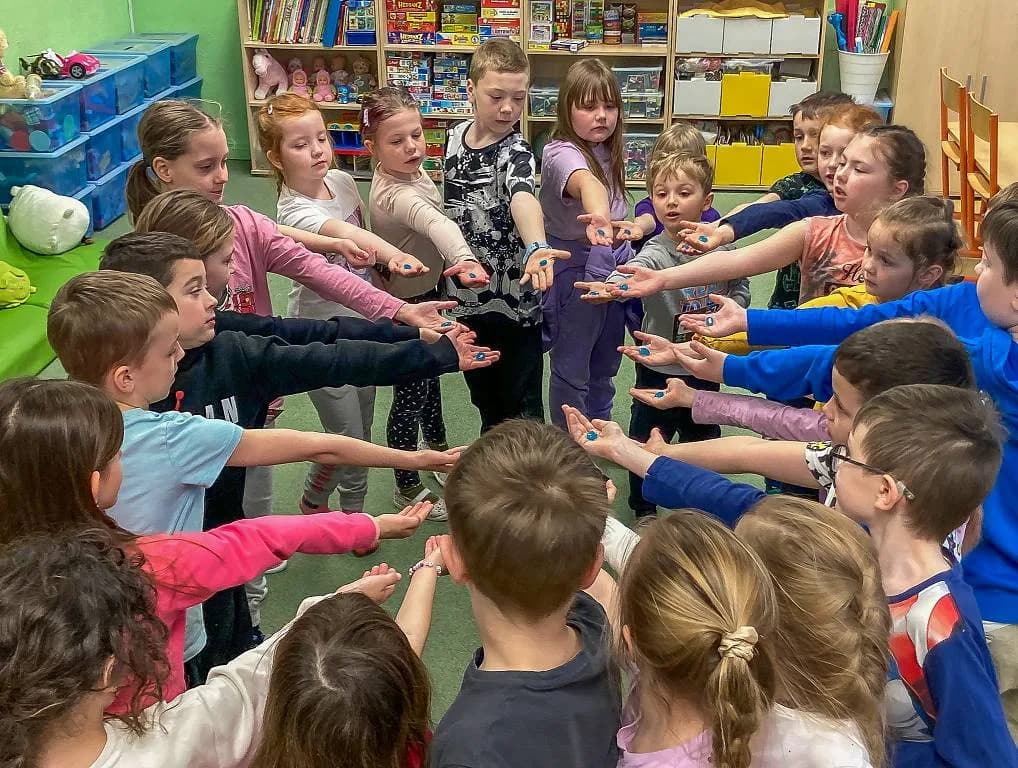 Fotografie z článku: Noc s Andersenem