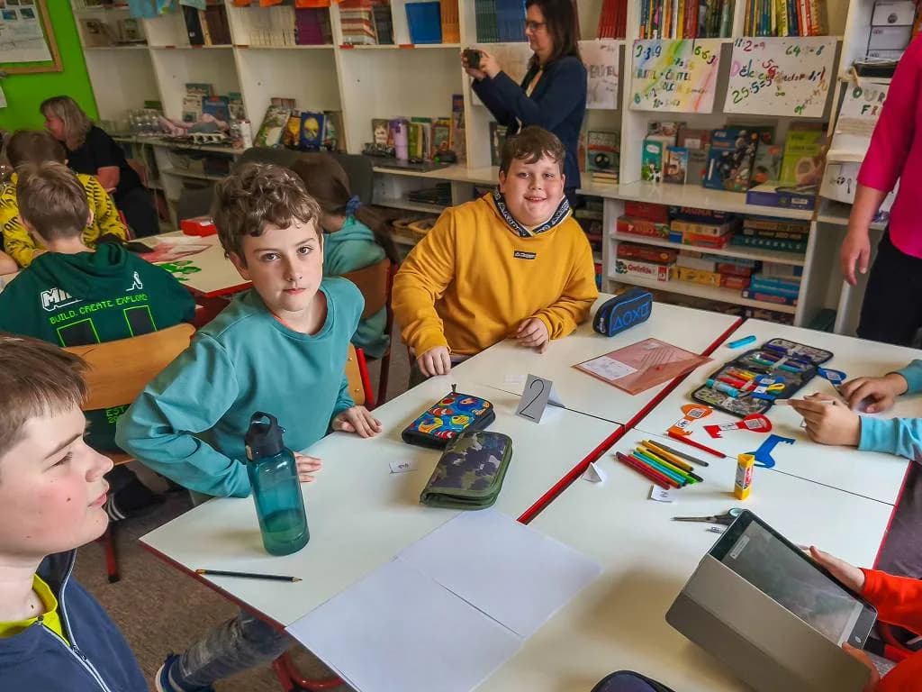 Fotografie z článku: English Together
