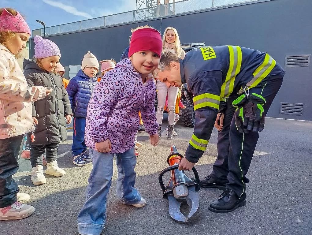 Fotografie z článku: Exkurze MŠ u hasičů v Přerově 🚒