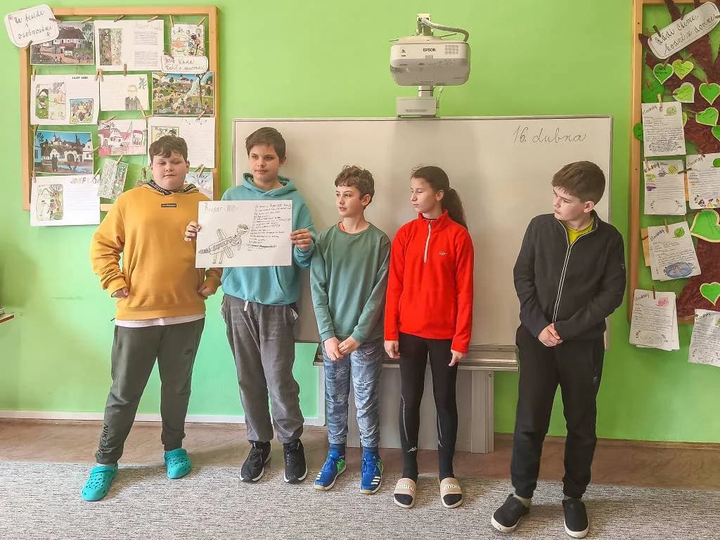 Fotografie z článku: English Together
