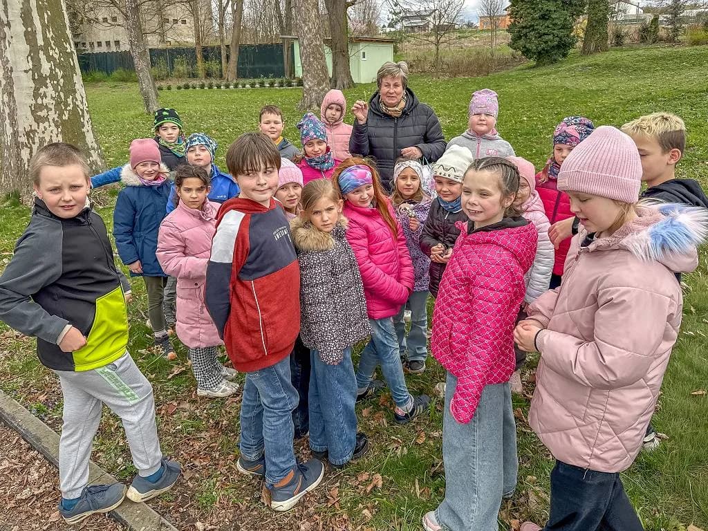 Fotografie z článku: Jarní pátračka ve ŠD Smajlíci a Veverky 🌿