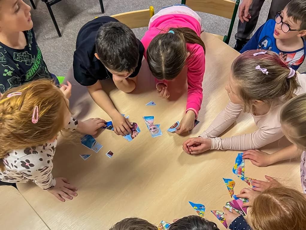 Fotografie z článku: Noc s Andersenem