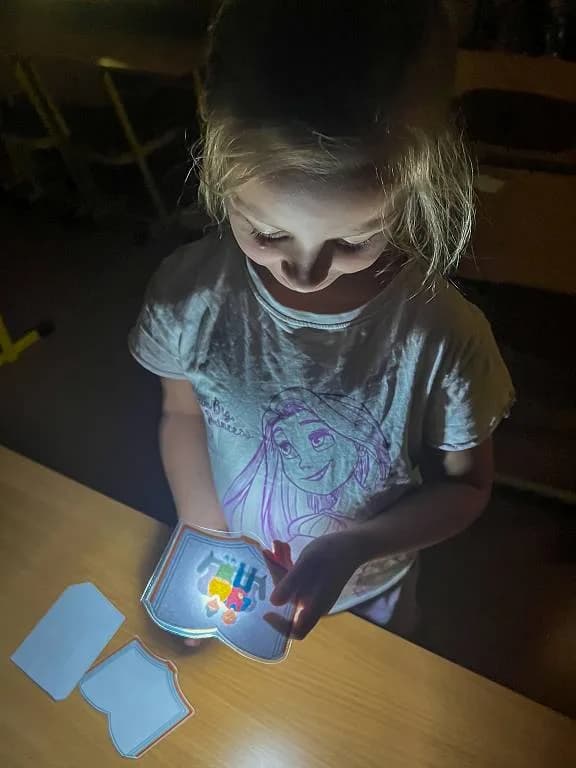 Fotografie z článku: Noc s Andersenem