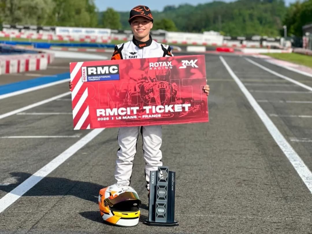 Fotografie z článku: Žák naší školy na závodech Le Mans ve Francii