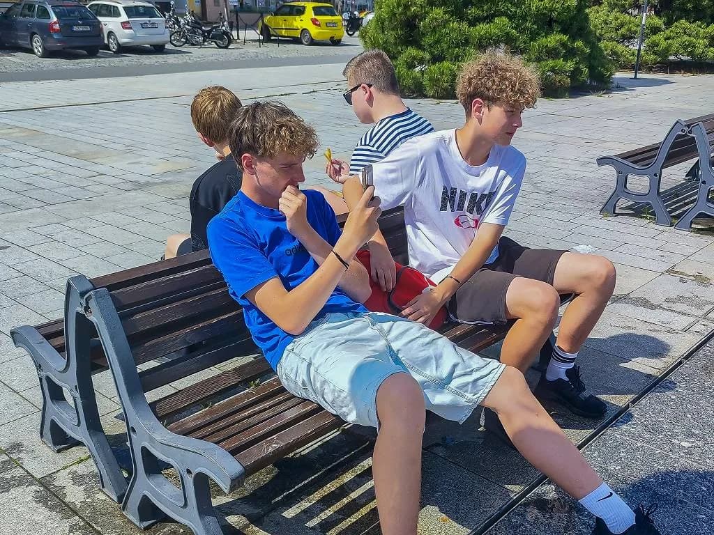 Fotografie z článku: Výlet VIII. B v Rožnově p. R.