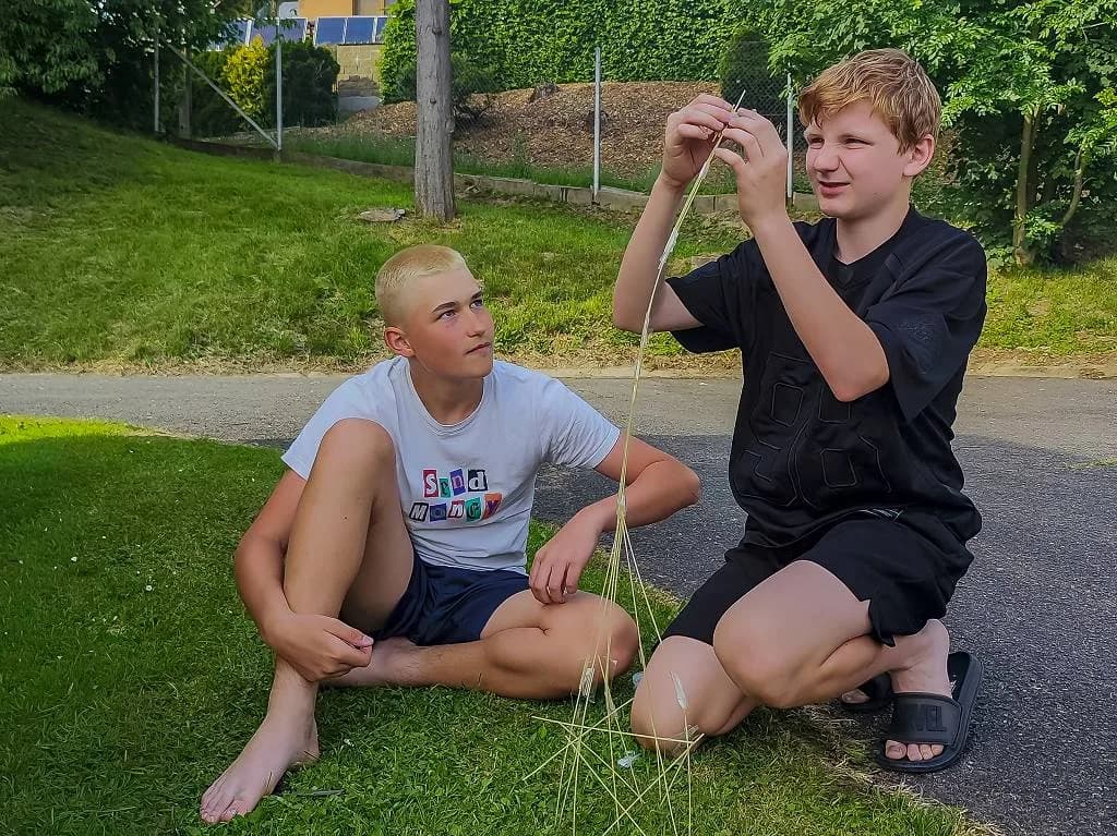 Fotografie z článku: Výlet VIII. B v Rožnově p. R.