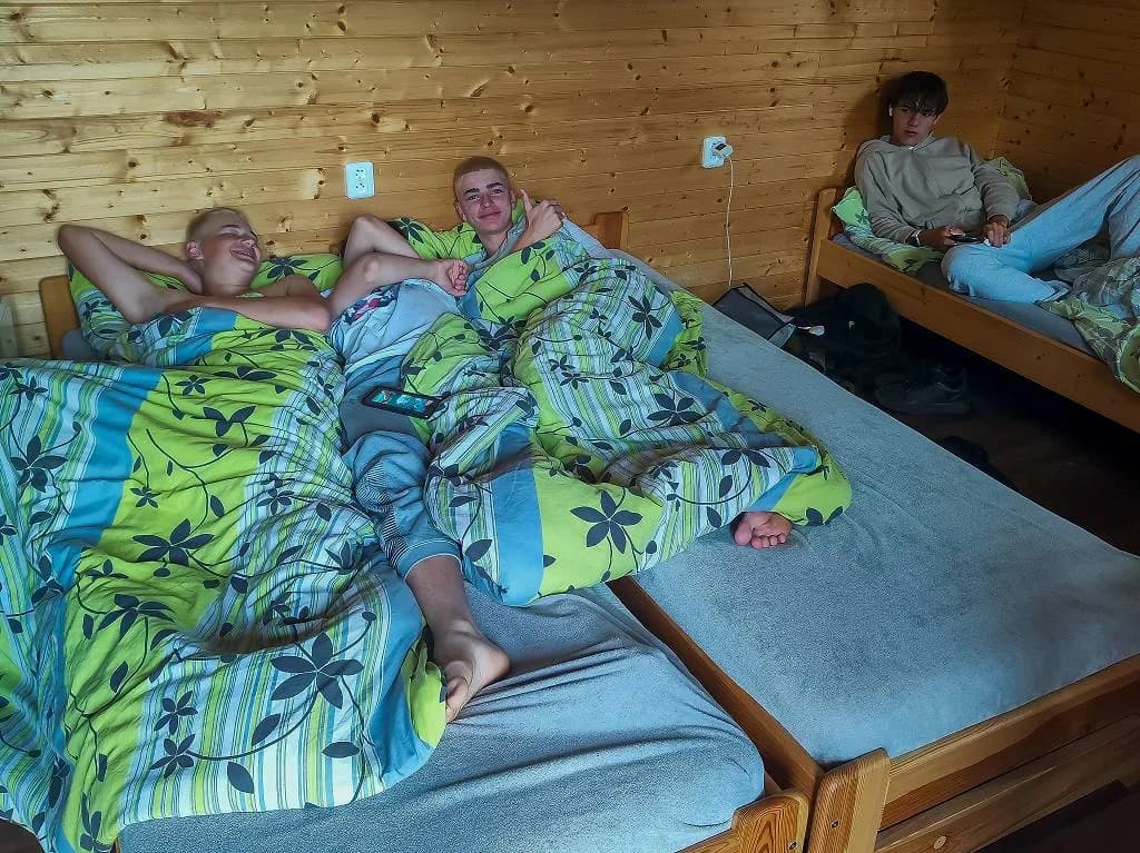 Fotografie z článku: Výlet VIII. B v Rožnově p. R.
