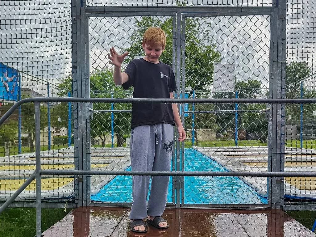 Fotografie z článku: Výlet VIII. B v Rožnově p. R.