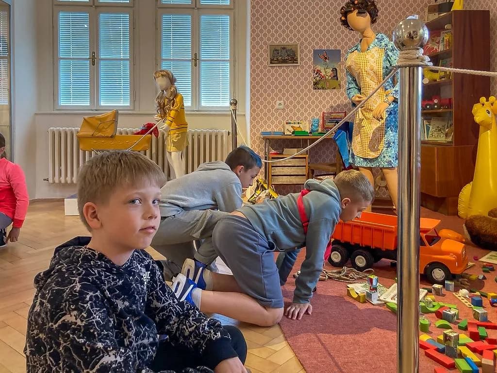 Fotografie z článku: III. A v Přerově v muzeu