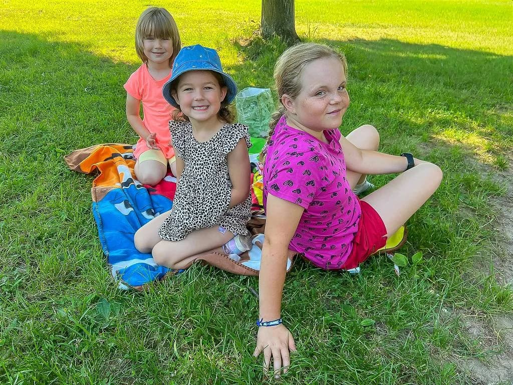 Fotografie z článku: Piknik se školkou na závěr školního roku