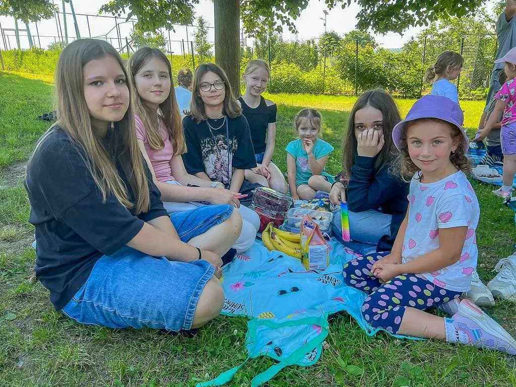 Fotografie z článku: Piknik se školkou na závěr školního roku